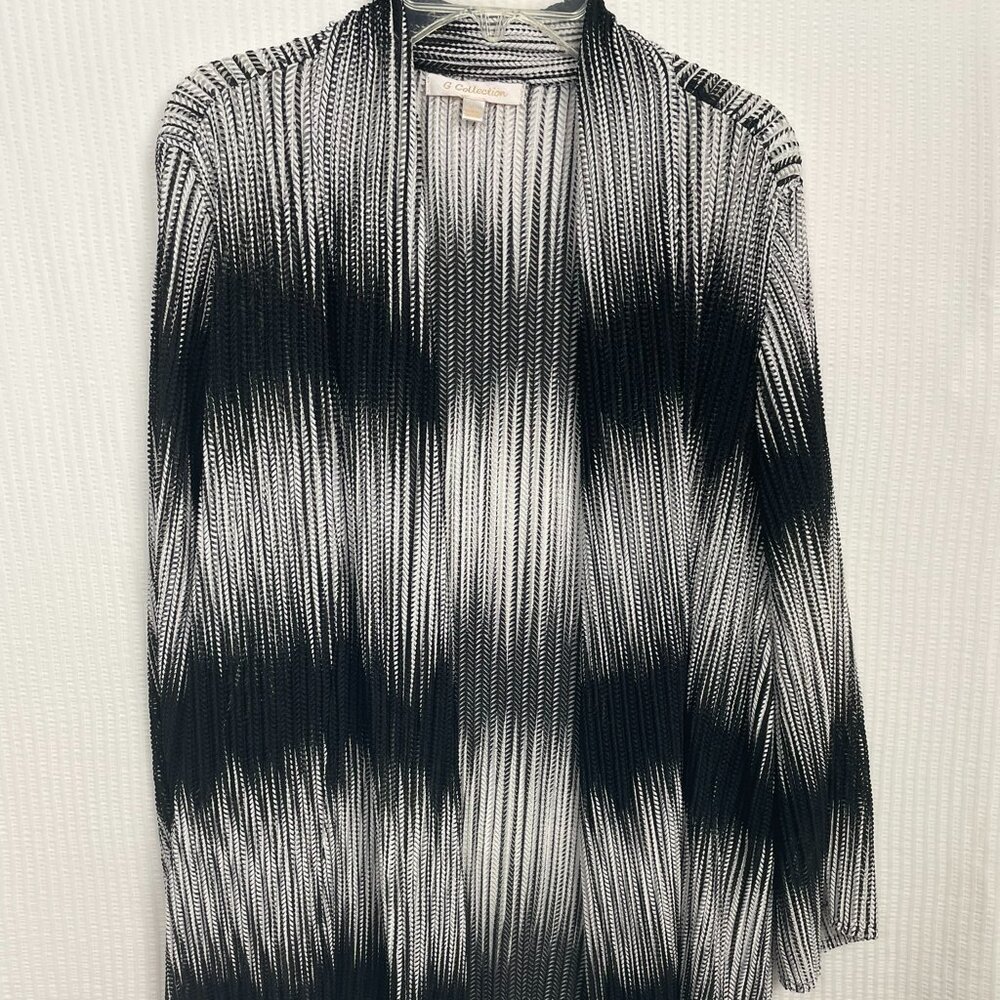 G Collection Asymetrical Rayon Stretchy Knit Open Front 3/4 Sleeve Black White L